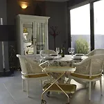 Winahost Loft Cruz *