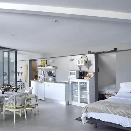Winahost Loft Cruz